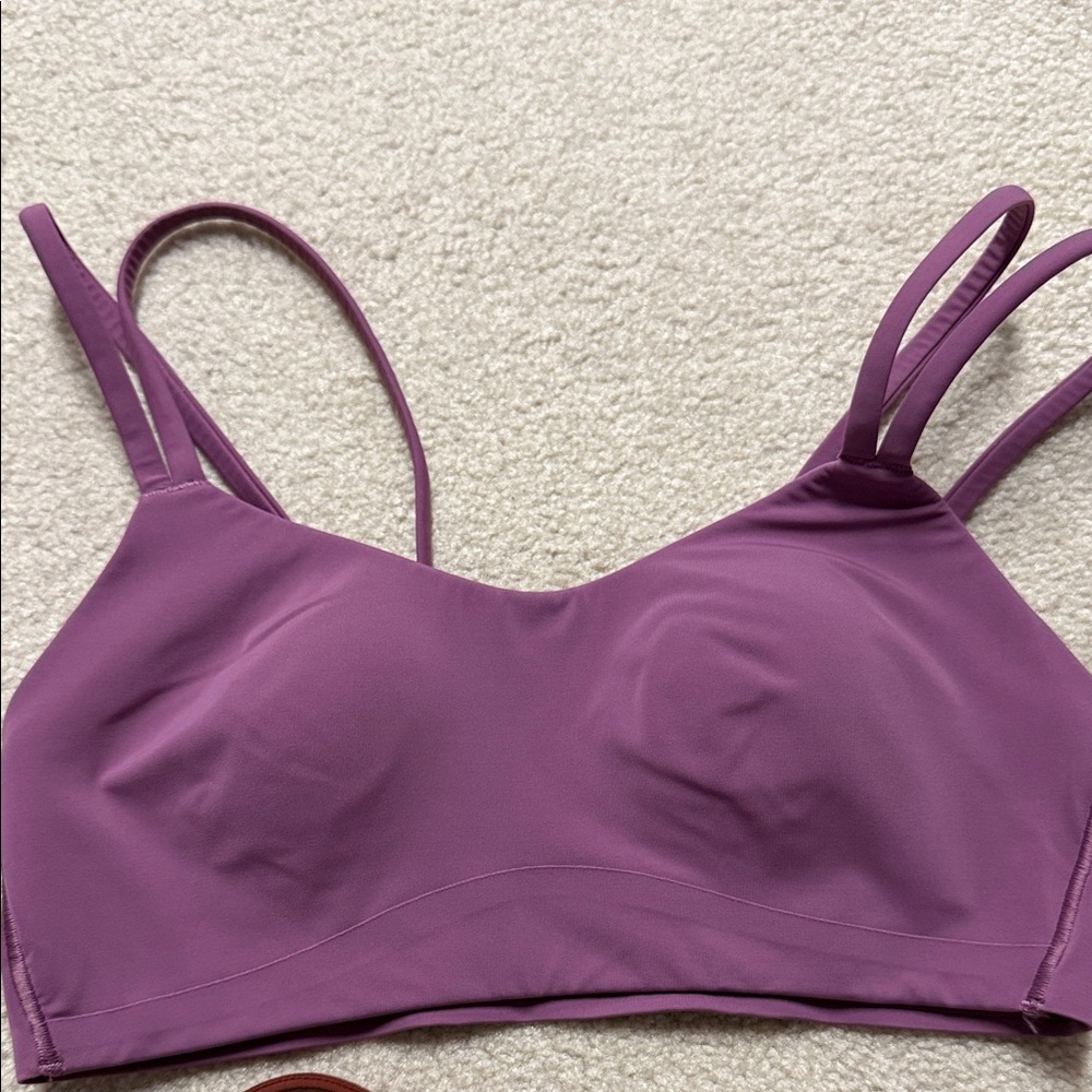 Lululemon like a cloud bra / color: vintage plum